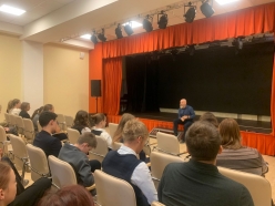 Встреча с доцентом кафедры лингвистики и профессиональных коммуникаций на иностранных языках УрФУ