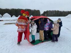 Празднование Масленицы в конном клубе «Белая лошадь»